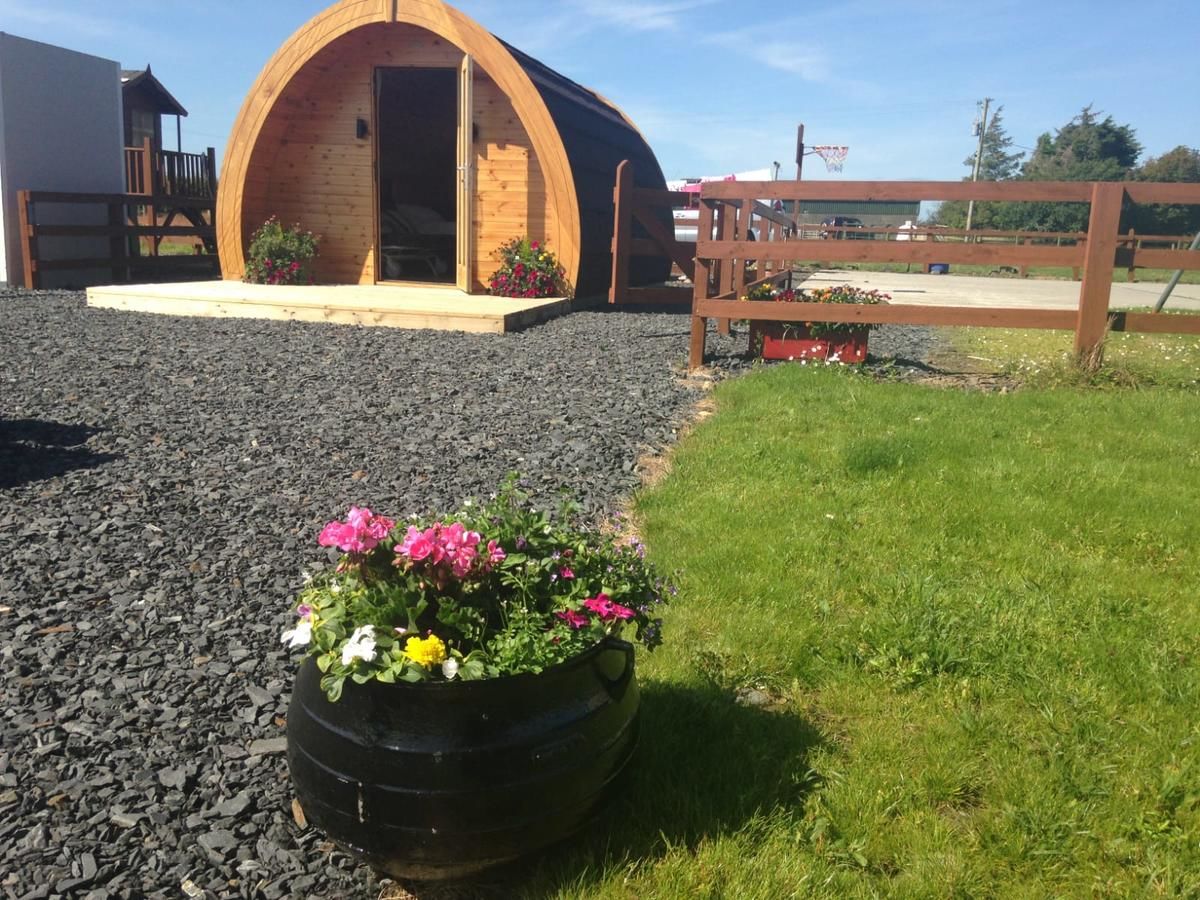 Шале Emlagh, Self Catering Glamping Pods Килки-27